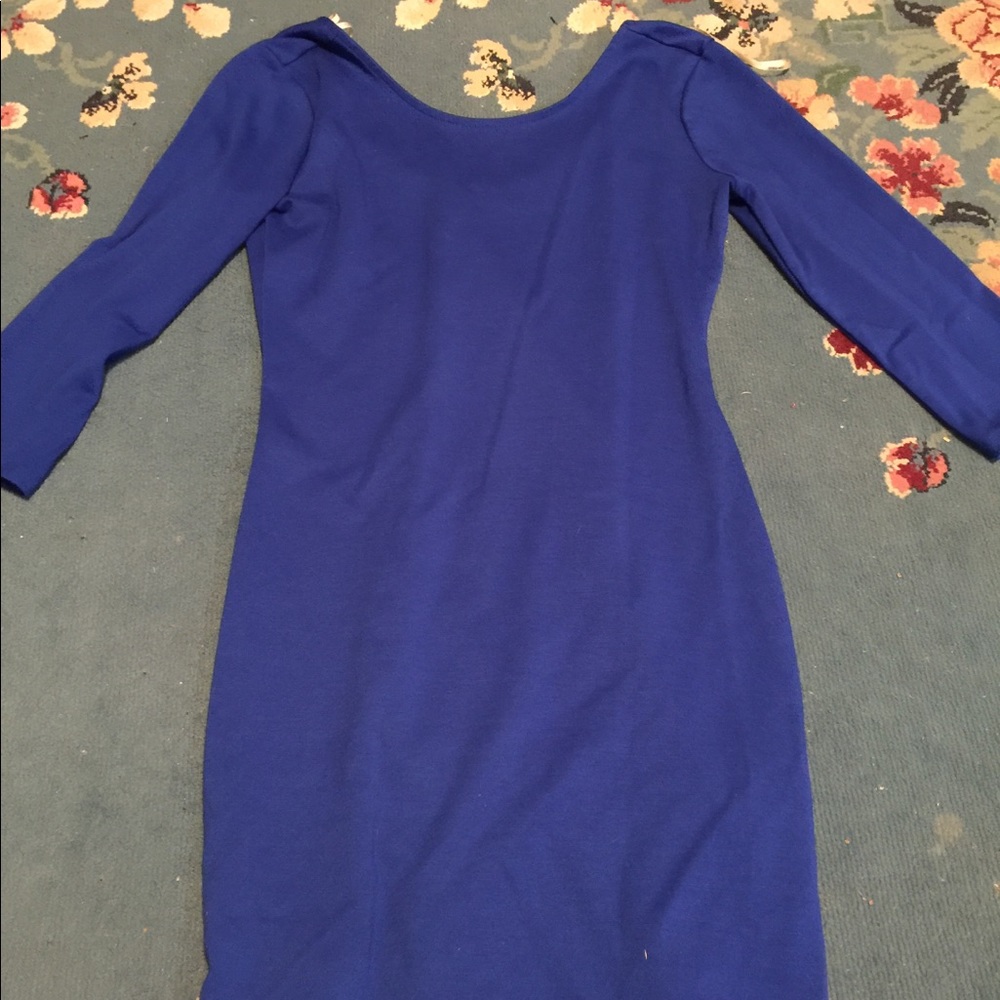 Skin tight long sleeve blue mini dress